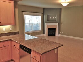 317 Creekview Way in Arroyo Grande, CA - Building Photo - Building Photo