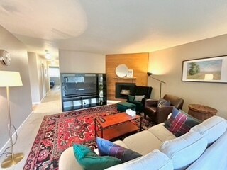 6745 SW Scholls Ferry Rd, Unit 5 in Beaverton, OR - Foto de edificio