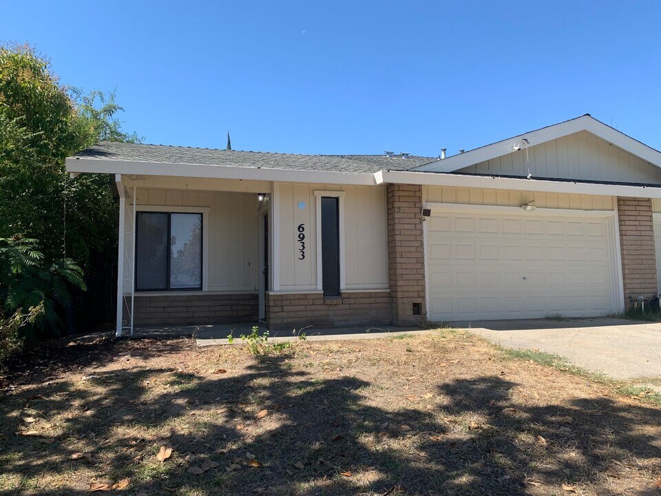 6933 Tarocco Way in Citrus Heights, CA - Building Photo