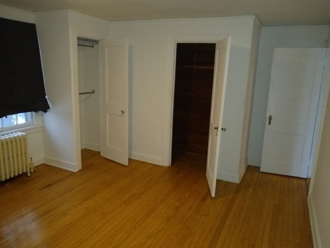 310 Sixth Ave in Pelham, NY - Foto de edificio - Building Photo