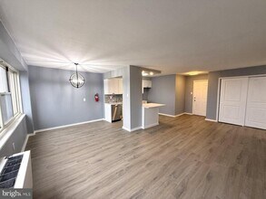 903 Barclay Towers in Cherry Hill Township, NJ - Building Photo - Building Photo