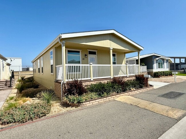 property at 33 Magnolia Via