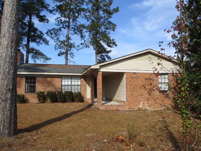 2673 Cranbrook Dr in Hephzibah, GA - Building Photo - Building Photo