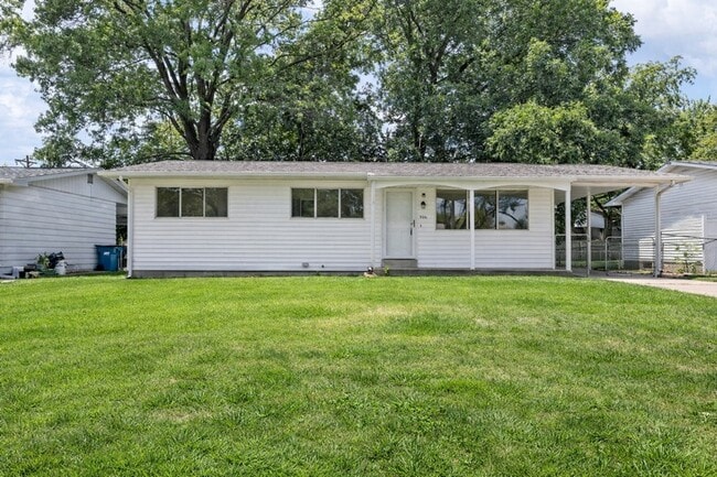 906 Chula Dr in Hazelwood, MO - Building Photo - Building Photo