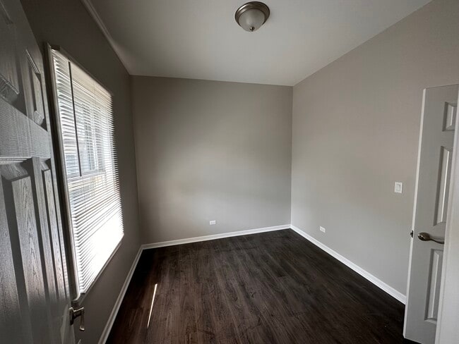 333 Raymond St in Elgin, IL - Building Photo - Building Photo
