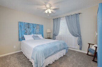 711 Cien Rd in Kemah, TX - Building Photo - Building Photo