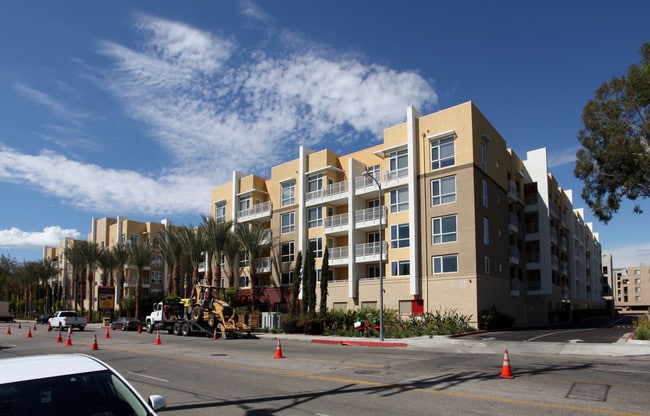 Ascent at Warner Center in Woodland Hills, CA - Building Photo - Building Photo