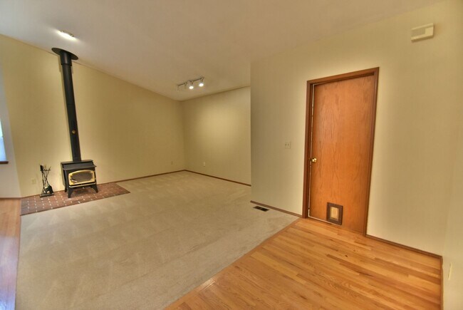 21710 NE 156th St in Woodinville, WA - Building Photo - Building Photo