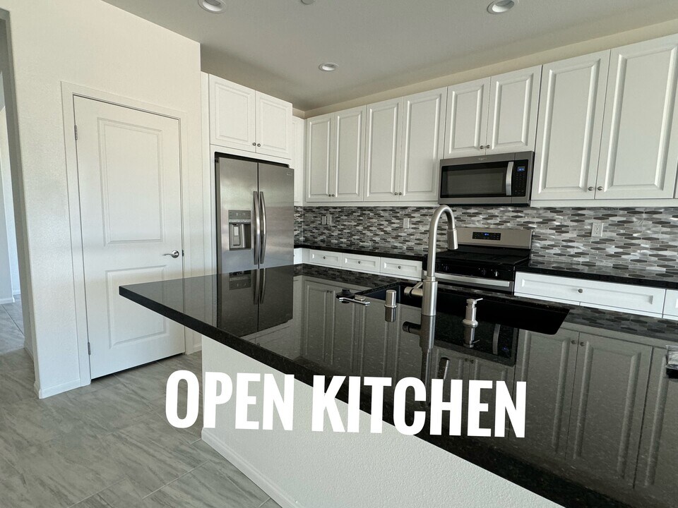 51660 Whiptail Dr in Indio, CA - Building Photo