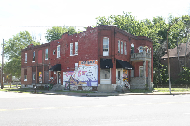 7820 N Broadway in St. Louis, MO - Building Photo - Building Photo