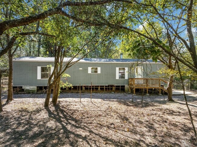 property at 204 Morris Ln