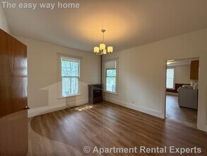 47 Mt Vernon St in Somerville, MA - Foto de edificio - Building Photo