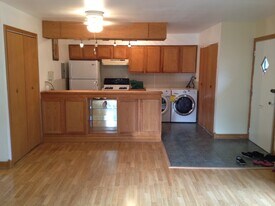 1362 Cove Dr in Prospect Heights, IL - Building Photo