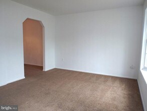 5501 Rollins Ln in Capitol Heights, MD - Building Photo - Building Photo