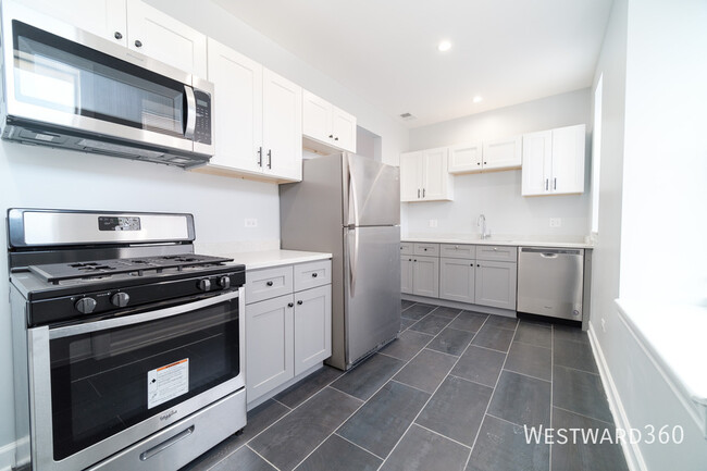 property at 4658 N Albany Ave