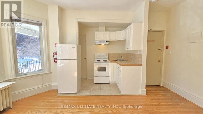 property at 16 Foxbar Rd