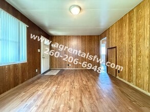 4740 Bowser Ave in Fort Wayne, IN - Building Photo - Building Photo