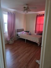 413 Paderewski Ave, Unit 2nd floor in Perth Amboy, NJ - Foto de edificio - Building Photo