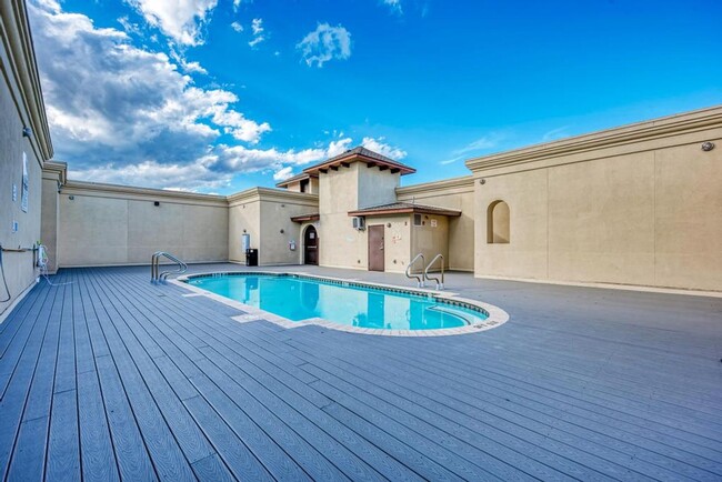 property at 2505 San Gabriel St