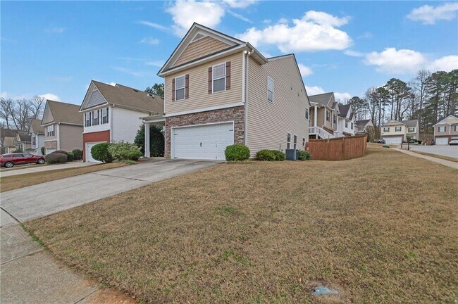 857 Crested Hawk Trail in Sugar Hill, GA - Building Photo - Building Photo