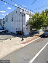 318 S Braddock St in Winchester, VA - Building Photo