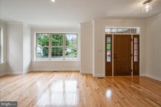 268 W Ashland St in Doylestown, PA - Building Photo - Building Photo