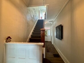 4451 Highridge St in Pittsburgh, PA - Building Photo - Building Photo