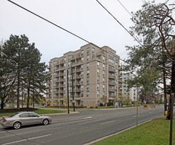 4200 Bathurst St in Toronto, ON - Building Photo