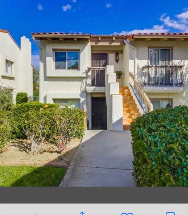 12054 Caminito Campana in San Diego, CA - Building Photo