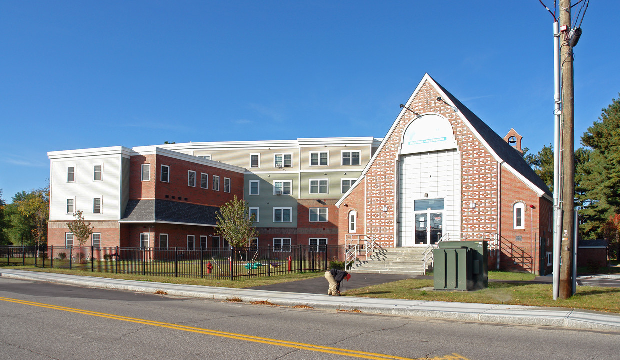 161 South Beech St in Manchester, NH - Foto de edificio