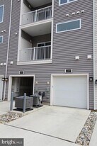 43197 Mongold Square in Ashburn, VA - Building Photo