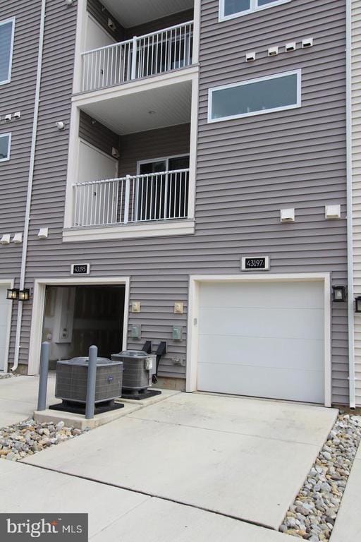 property at 43197 Mongold Square