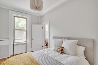 1485 Beacon St, Unit 2 in Brookline, MA - Building Photo - Building Photo