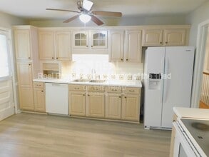 284 Longmeadow Dr in Clemmons, NC - Building Photo - Building Photo