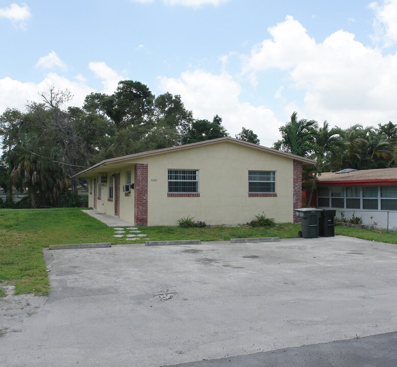 1434-1440 SW 33rd St in Fort Lauderdale, FL - Building Photo