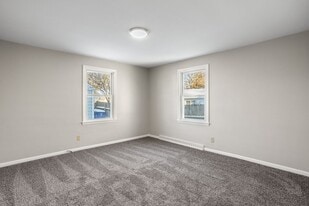 S. S Buchanan St in Green Bay, WI - Building Photo