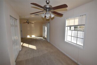 220 Pompano Dr SE in St. Petersburg, FL - Building Photo - Building Photo
