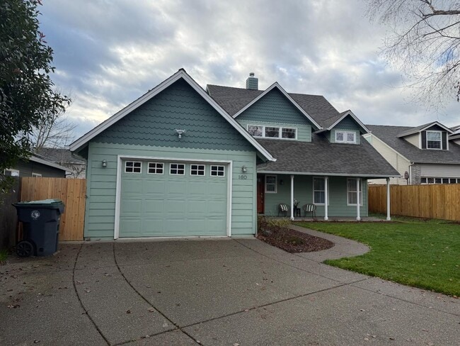 160 Vintage Cir in Jacksonville, OR - Building Photo - Building Photo