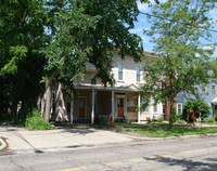 215 N State St in Ann Arbor, MI - Foto de edificio - Building Photo