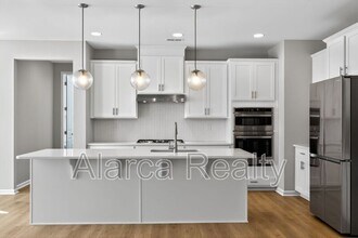 256 W Waterlynn Rd in Mooresville, NC - Building Photo - Building Photo