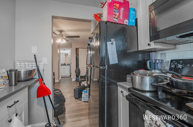 2320 N Nordica Ave in Chicago, IL - Building Photo - Building Photo