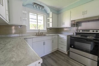 471 Holden St in Wyoming, PA - Building Photo - Building Photo