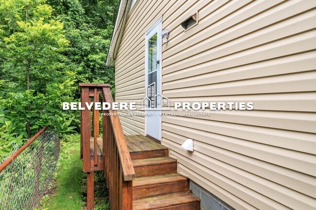 905 Bennett St in Greensboro, NC - Building Photo - Building Photo