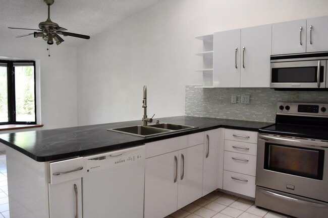 13492 Exotica Ln in Wellington, FL - Building Photo - Building Photo