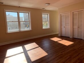 528 47th St in Union City, NJ - Building Photo - Building Photo