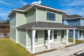 Coach's Corner in Auburn, AL - Building Photo - Building Photo