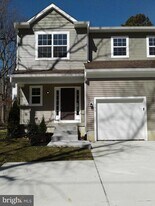 131 Cooper Folly Rd in Atco, NJ - Building Photo