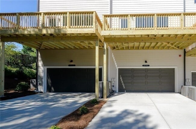 2814 Woodland Terrace in Smyrna, GA - Building Photo - Building Photo