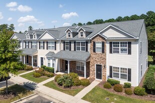 Creekside Townhomes in Durham, NC - Building Photo