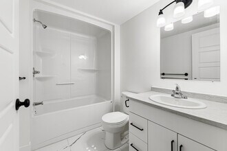 100 Sorbonne Rue in Dieppe, NB - Building Photo - Building Photo